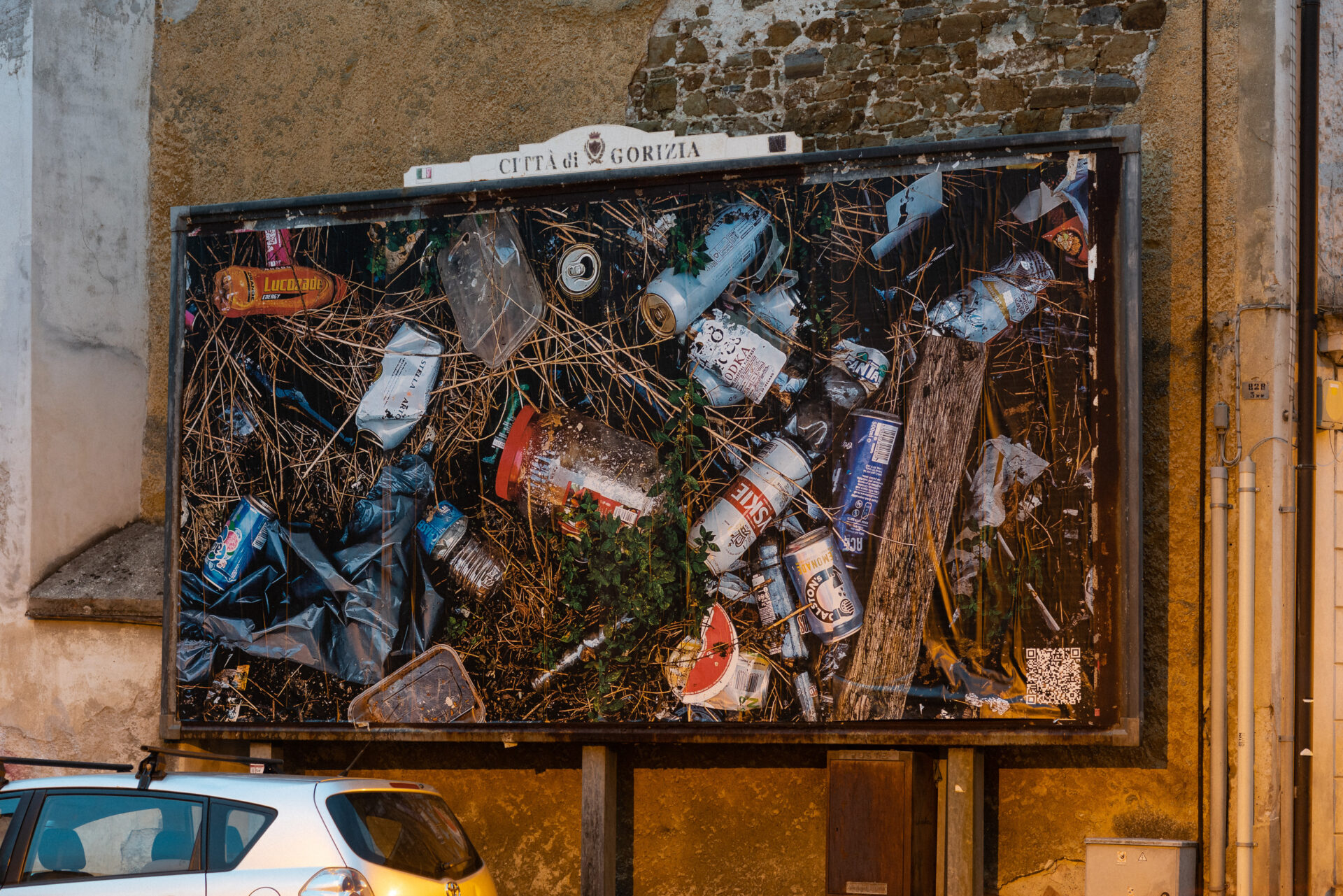 Mostra cittadina diffusa "Branded Trash"